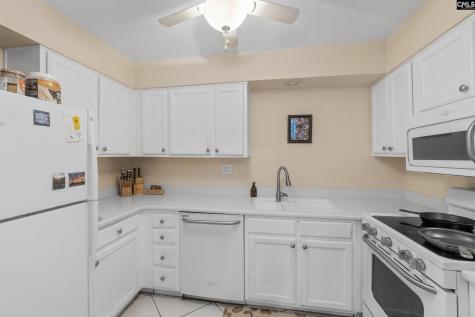 1825 Street Julian Place 2-j Columbia SC 29204