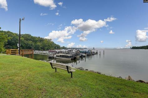 806 Village Lane Columbia SC 29212