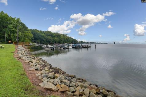 806 Village Lane Columbia SC 29212