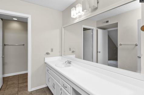 806 Village Lane Columbia SC 29212