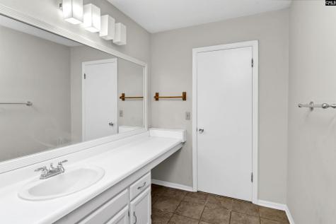 806 Village Lane Columbia SC 29212