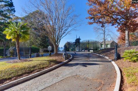 806 Village Lane Columbia SC 29212