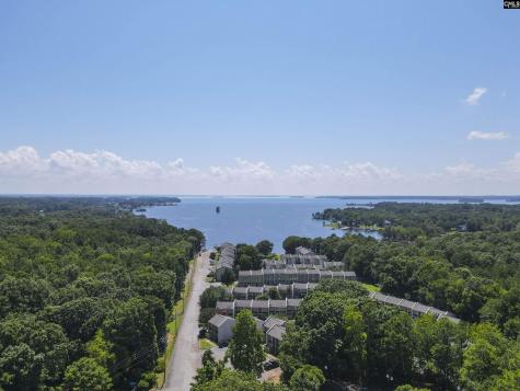 806 Village Lane Columbia SC 29212