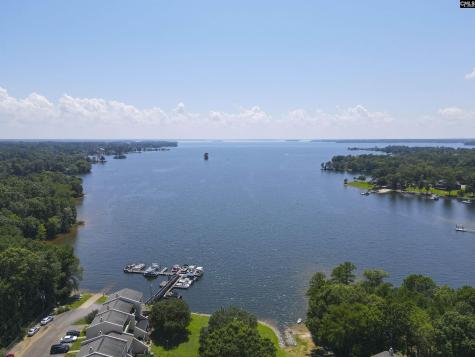 806 Village Lane Columbia SC 29212