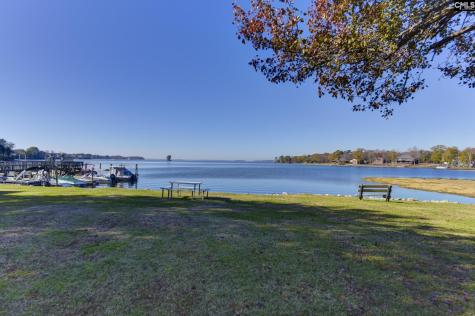 806 Village Lane Columbia SC 29212