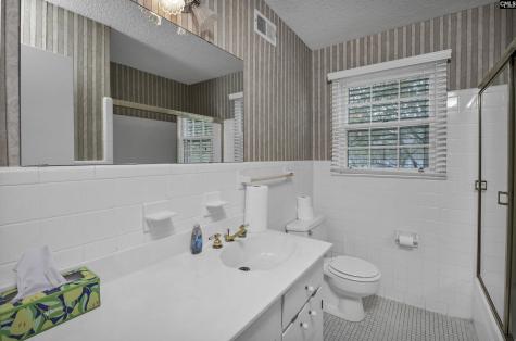 1604 Dalloz Road B Columbia SC 29204