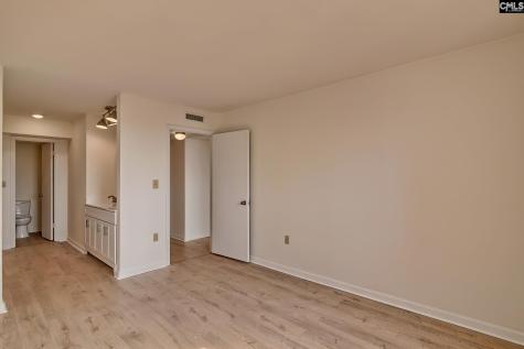 1825 St. Julian 18 E Columbia SC 29204