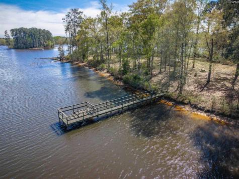 100 Harbors End Drive Saluda SC 29138-8623