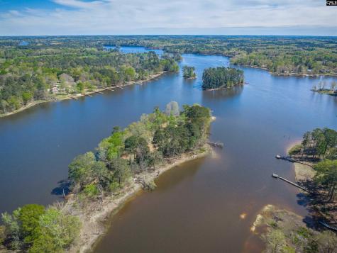 100 Harbors End Drive Saluda SC 29138-8623