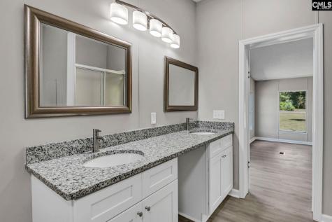 133 House Road Eastover SC 29044