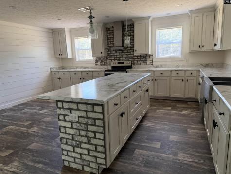 7533 Old Number Six Highway Santee SC 29142-9096