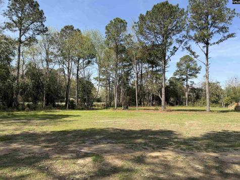 7533 Old Number Six Highway Santee SC 29142-9096