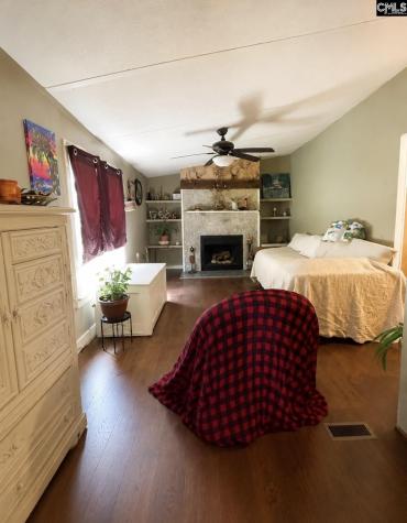 187 Ellexlee Road Santee SC 29142