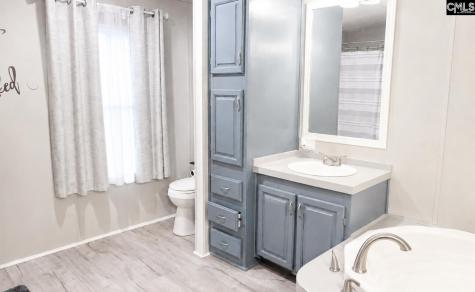 150 Crestwood Arch Lexington SC 29073