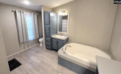 150 Crestwood Arch Lexington SC 29073
