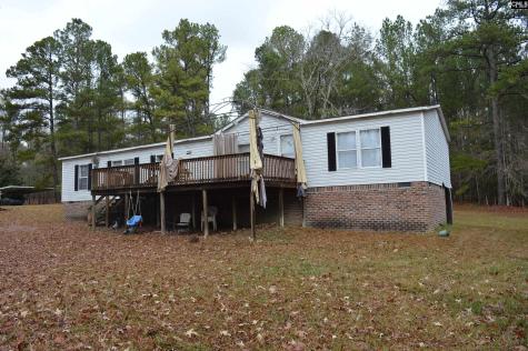 1613 Lakeshore Road Camden SC 29020