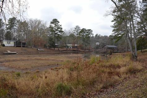 1613 Lakeshore Road Camden SC 29020