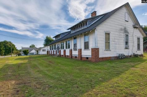 303 N Jennings Street Saluda SC 29138