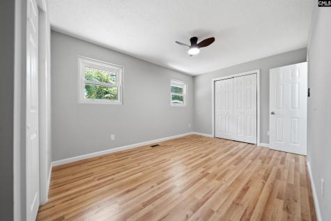 1040 E Sherwood Drive Sumter SC 29153