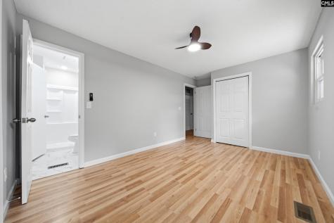 1040 E Sherwood Drive Sumter SC 29153