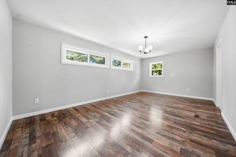1040 E Sherwood Drive Sumter SC 29153