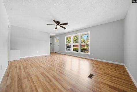 1040 E Sherwood Drive Sumter SC 29153