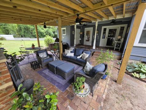 295 W 1st Street Swansea SC 29160