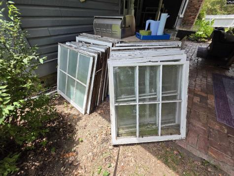 295 W 1st Street Swansea SC 29160