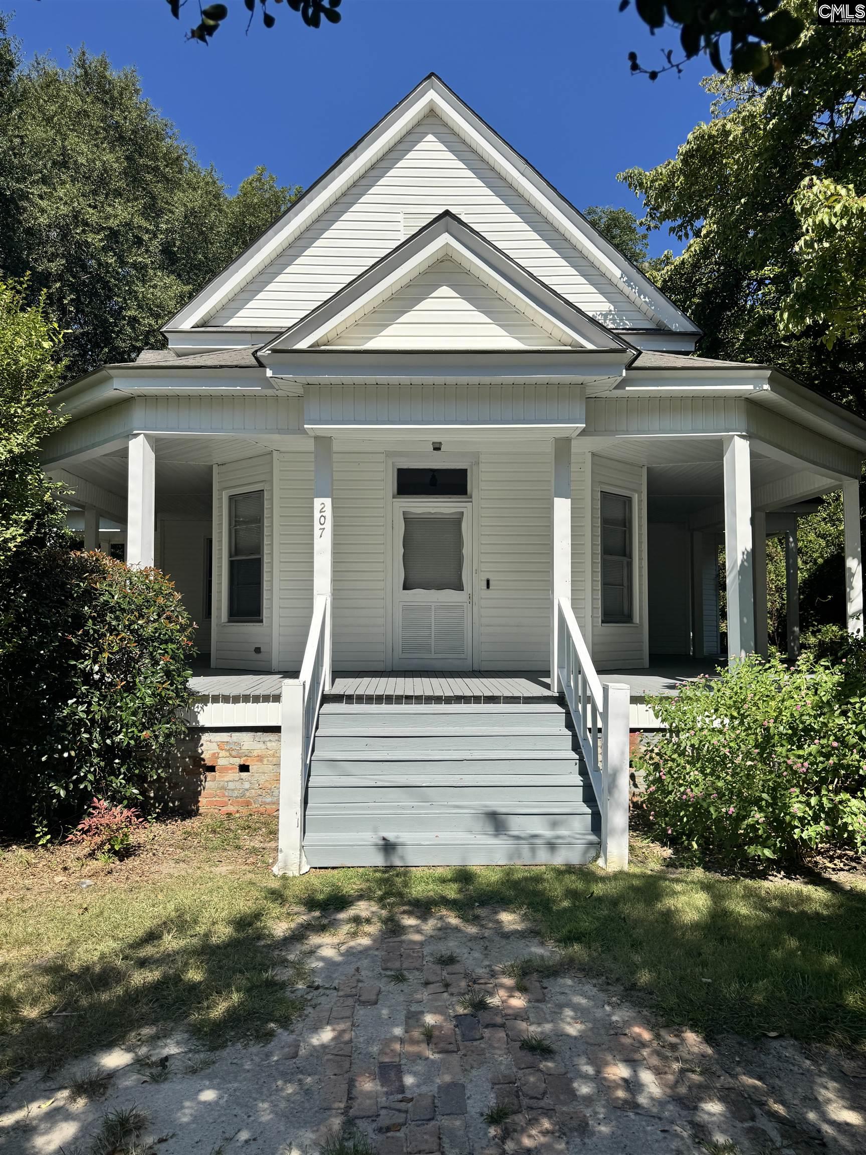 207 N Lee Street Bishopville SC 29010-0000