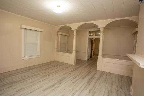 207 N Lee Street Bishopville SC 29010-0000