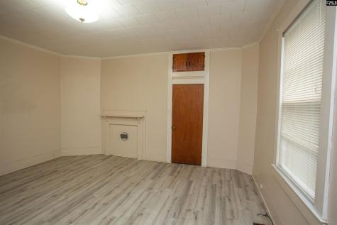 207 N Lee Street Bishopville SC 29010-0000