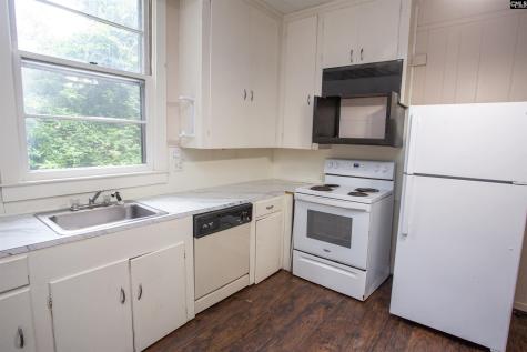 207 N Lee Street Bishopville SC 29010-0000