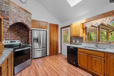 1656 West Drive Cassatt SC 29032