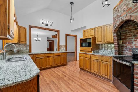 1656 West Drive Cassatt SC 29032