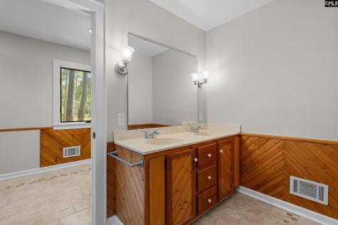 1656 West Drive Cassatt SC 29032
