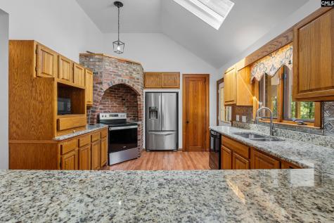 1656 West Drive Cassatt SC 29032
