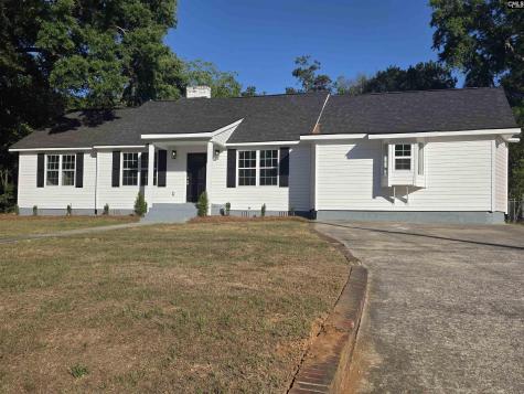 416 Thames Street Manning SC 29102