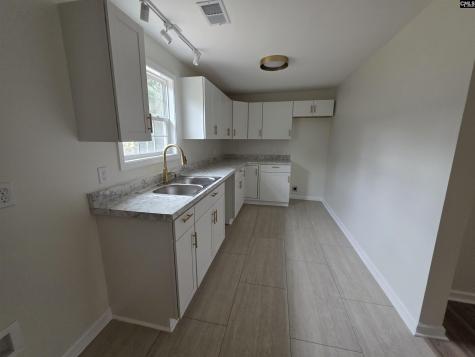 416 Thames Street Manning SC 29102