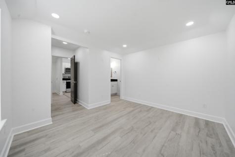 935 Eastman Street Columbia SC 29203