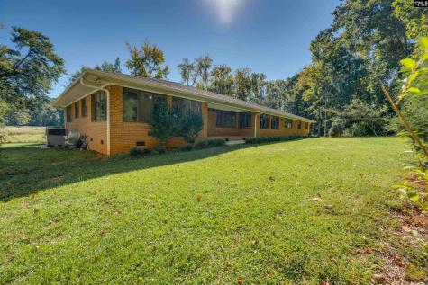 133 Murray Boulevard Saluda SC 29138