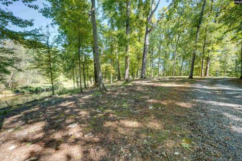 133 Murray Boulevard Saluda SC 29138