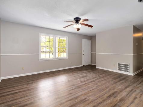 221 Farringdon Court Lexington SC 29073