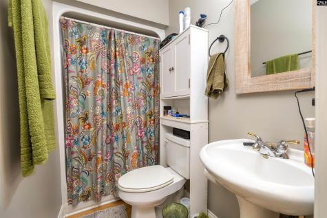 1404 Dog Island Road Bishopville SC 29010
