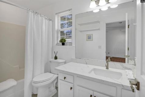 9 Twin Oaks Circle Columbia SC 29209