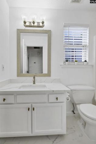 9 Twin Oaks Circle Columbia SC 29209