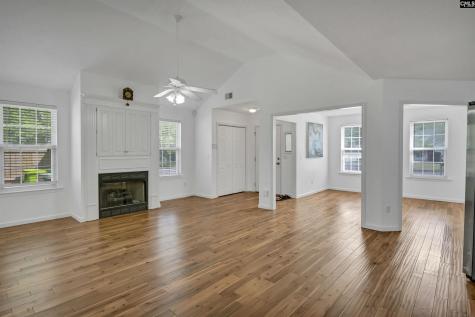 9 Twin Oaks Circle Columbia SC 29209