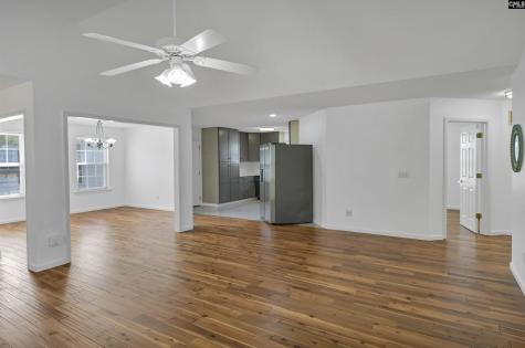 9 Twin Oaks Circle Columbia SC 29209