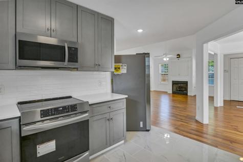 9 Twin Oaks Circle Columbia SC 29209