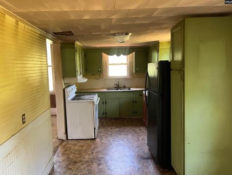 3715 Sc Highway 391 Prosperity SC 29127