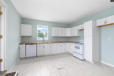4522 Stagecoach Road Effingham SC 29541